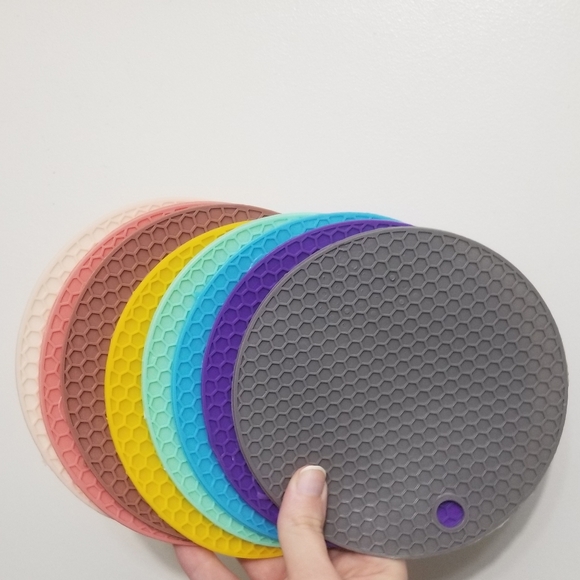 Other - 8 NWOT silicone hot pads, just under 6"